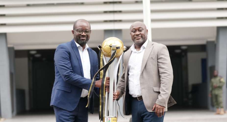 FA Cup Final: GFA boss Kurt Okraku presents trophy to University of Ghana Pro Vice-Chancellor