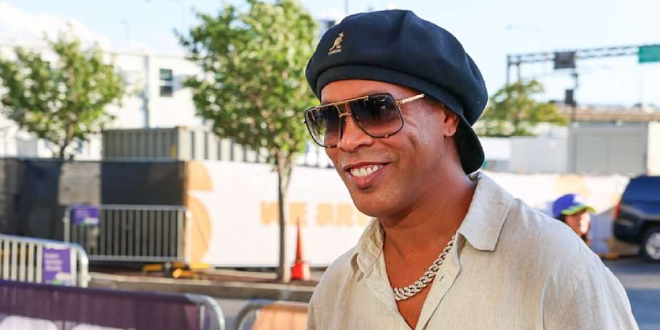 Ronaldinho coming out of retirement to join Italian third division side