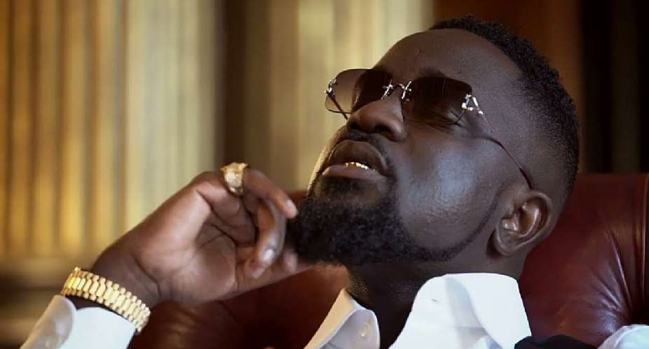 I find it disrespectful to be giving money on camera — Sarkodie on stingy perceptions