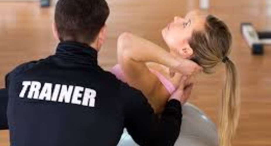 5 Factors To Consider Before Hiring A Personal Trainer