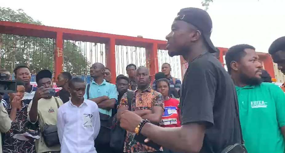 Unpaid graduate teachers vow to sleep at GES headquarters over salary arrears