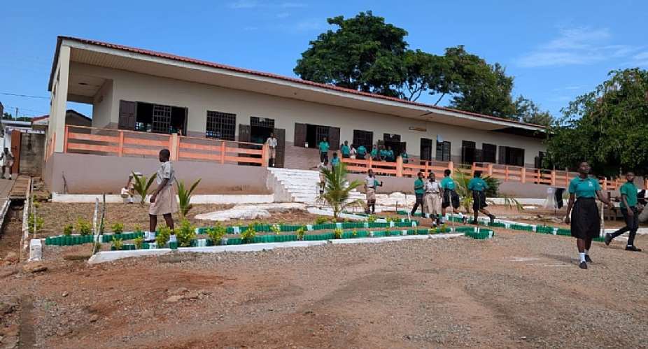 Ablekuma Central pupils turn plastic waste into art for World Environment Day