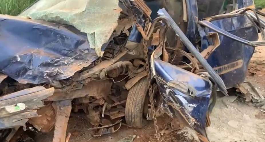 Four dead including three students in car crash on Winneba-Apam Highway
