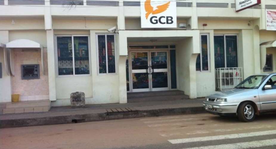 Alarm Blows At GCB BankHuman Resource Dept. Sits On Upgrade Of Contract Staff