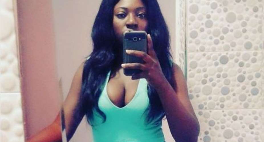 Actress, Yvonne Jegede Flaunts Baby Bump