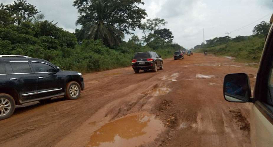 Mahama to complete the eastern corridor road project