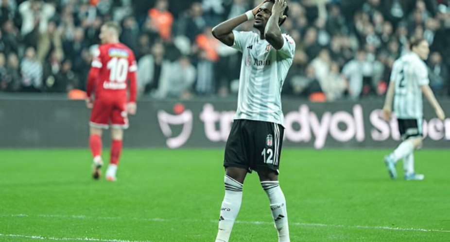 Turkish side Besiktas put Daniel Amartey on sale - Reports