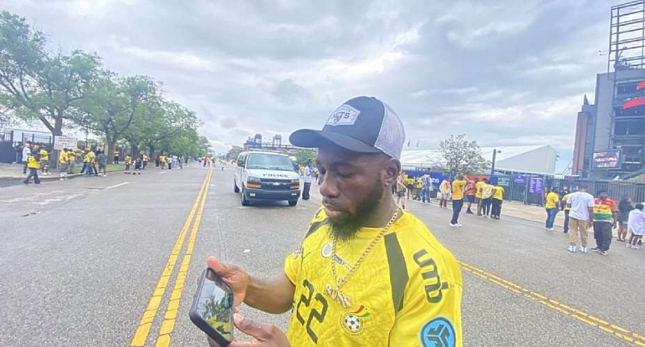 Ticket Chaos Leaves Hundreds of Ghanaian Fans Stranded Outside World Cup Stadium