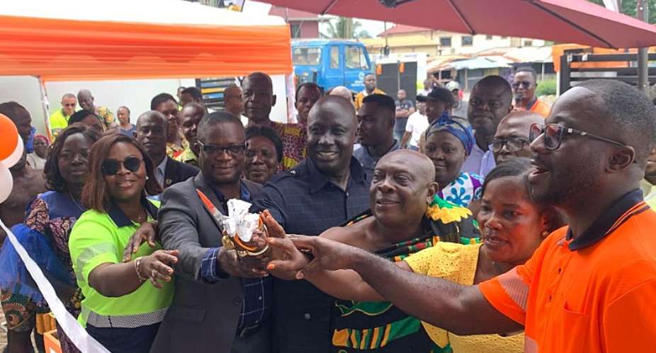 Anglogold Ashanti hands over fully furnished exams printing center in Obuasi East to GES