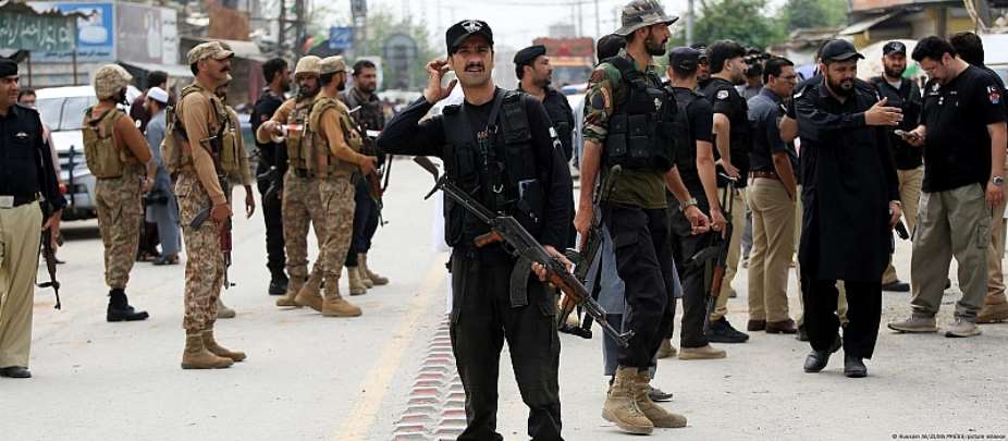 At least 13 Pakistan soldiers killed in a suicide attack