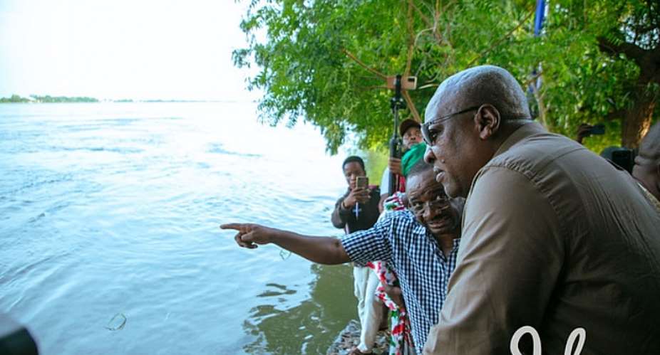 Flood crisis: Identify every blockage in your Assembly for removal  — Mahama orders MMDCEs