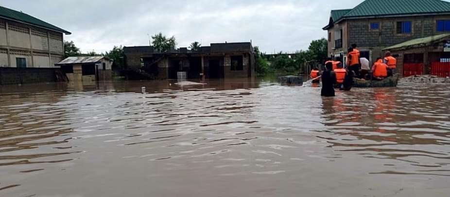 Ghana’s Capital Drowning Again: The Citizens Are Mad, The Leaders Are Drun