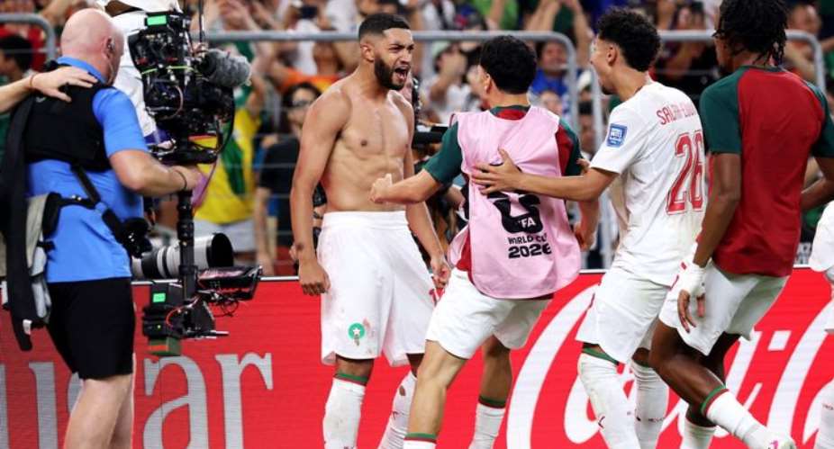 Morocco beat Netherlands on penalties to reach last 16 of World Cup