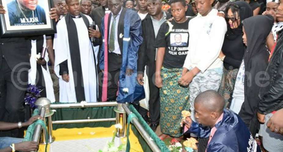 Court bid to exhume Ugandan celebrity's body buried with cash