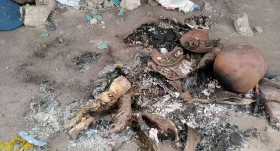 Residents burn fetish priests shrine, house over murder of a boy