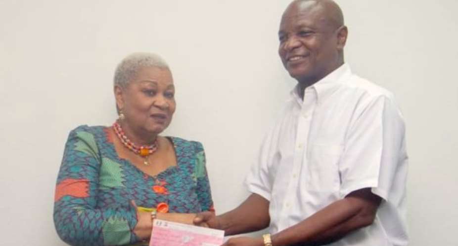 Togbe Afede supports Appiatse reconstruction with GHC200,000