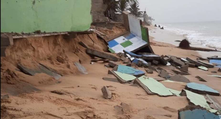 Ketu South tidal waves victims beg Akufo-Addo for sea defence wall