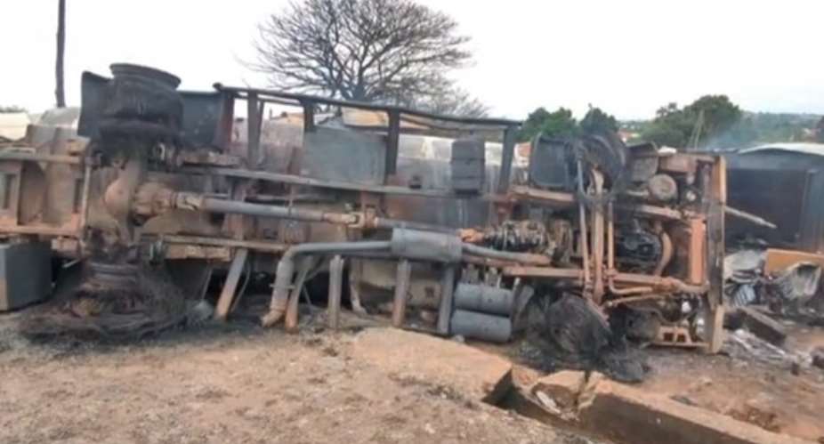 VIDEO: Fuel tanker driver burnt to death in fiery crash at Adubinso, seven shops destroyed