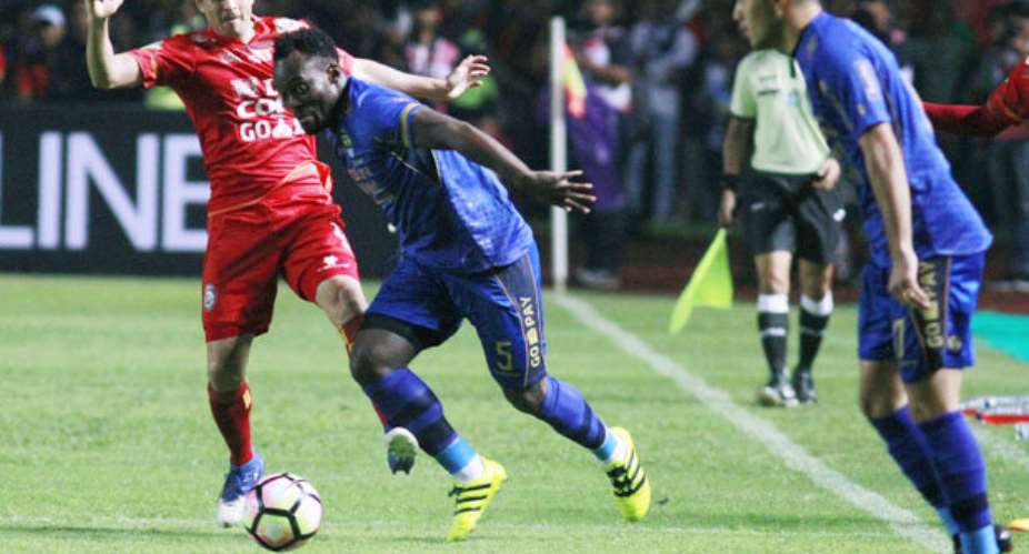 Persib Bandung coach blames Essien and co. for league defeat to Bhayangkara FC
