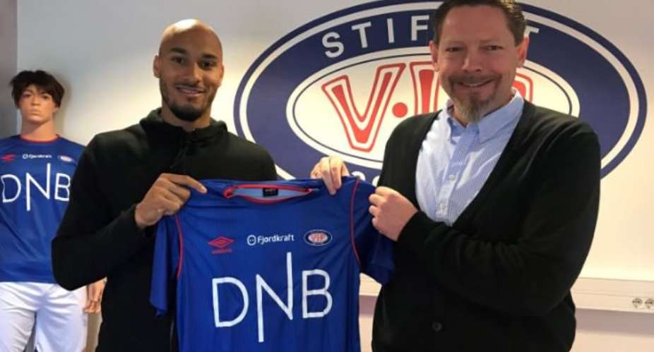 BREAKING NEWS:Ghana goalkeeper Adam Kwarasey signs for Norwegian side Valerenga
