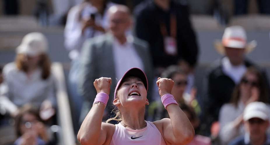 Russias Mirra Andreeva celebrates after winning the womens final singles match against Polands Maja Chwalinska on day 14 of the French Open tennis tournament at the Roland-Garros Complex in Paris on June 6, 2026. -  Thomas Samson, AFP