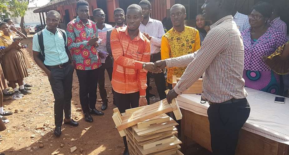 BECE Candidates In Ayalolo Receive Support From National Service