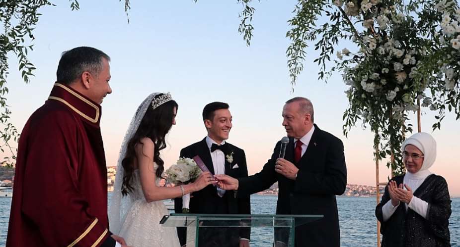 German Ozil Marries With Turkey President Erdogan As Best Man