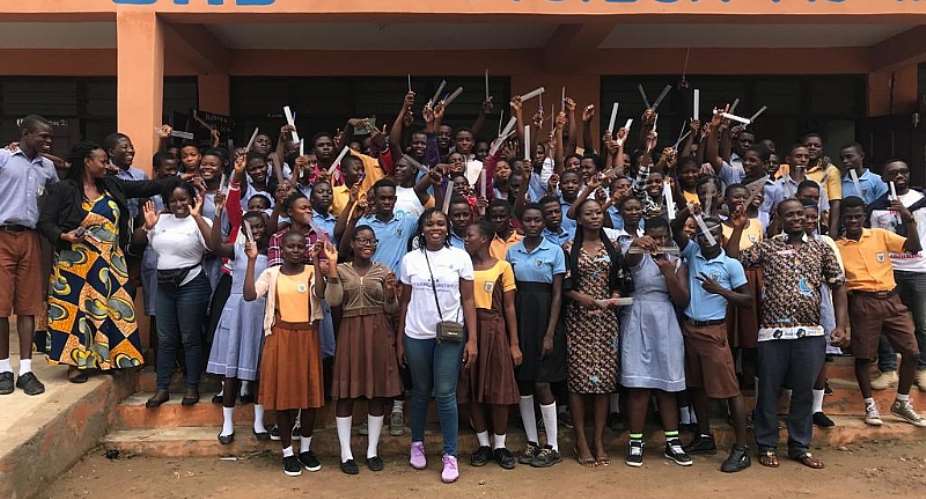 600 BECE Candidates Receive Examination MaterialsFrom Rotary Club Of Tema