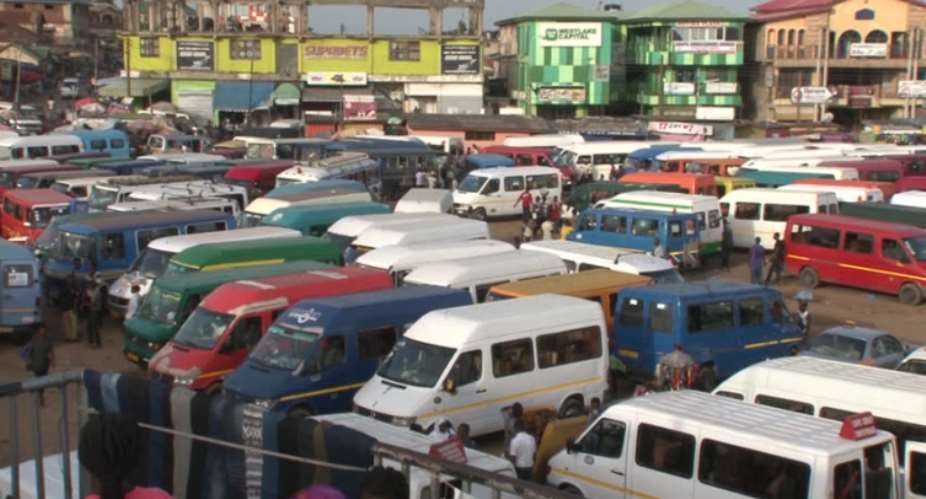 Transport operators suspend planned strike over GHS1 fuel levy after meeting with govt