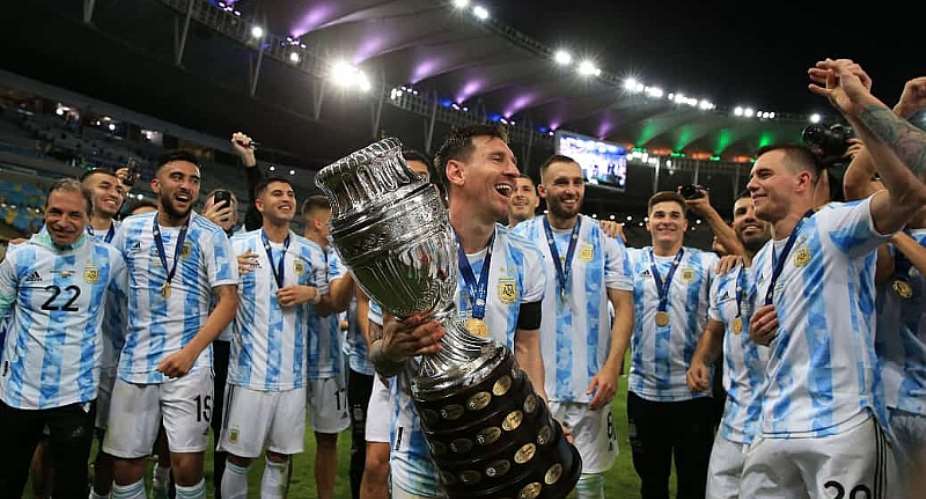 Finally Lionel Messi Lifts Copa America Trophy As Argentina Beat Brazil
