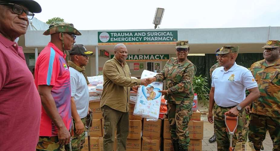 Mahama Donates Medical Supplies, Flood Relief to 37 Military Hospital and Mamobi Polyclinic