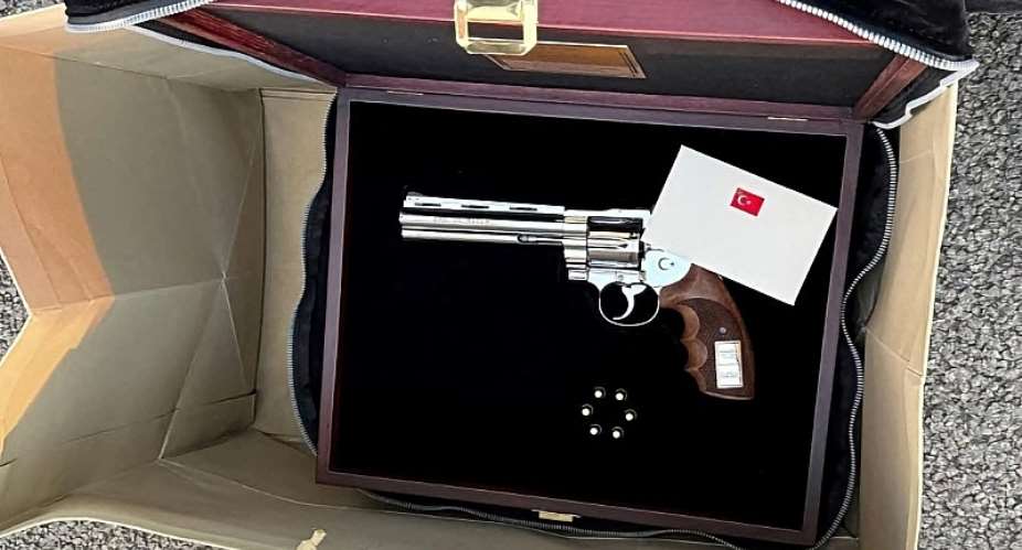 Turkish President Gives NATO Leaders Engraved Revolvers: What This Says About Ankaras Security Diplomacy