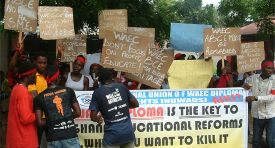 A section of the students demonstrating In front of WAEC offices