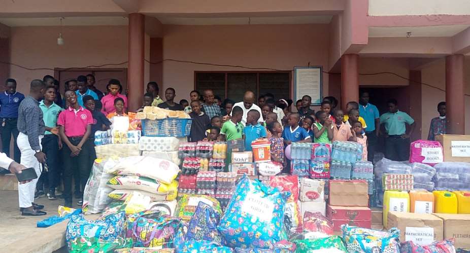 Kumasi: BECE candidates pay hospital bills, donate to orphanage home