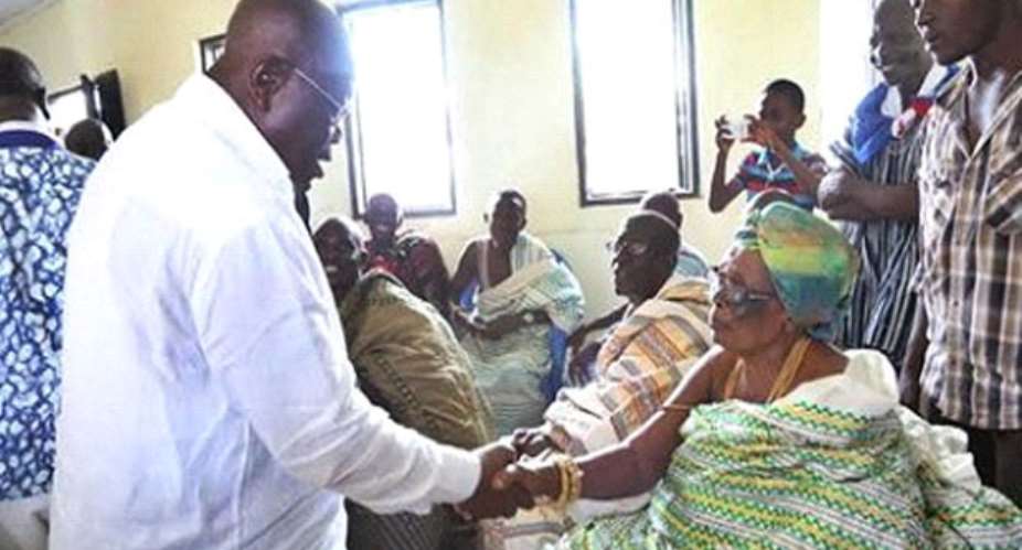 Nana Addo interacting with traditional rulers