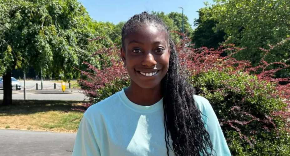 Charlie Stubbs / BBCGwen Klu has been playing tennis at the Ellesmere Tennis Academy for three and a half years, regularly representing Shropshires county teams
