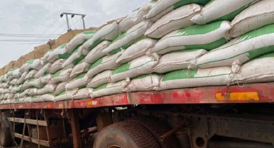 Govt distributes nearly 500,000 bags of free fertiliser as global price surge hits farmers