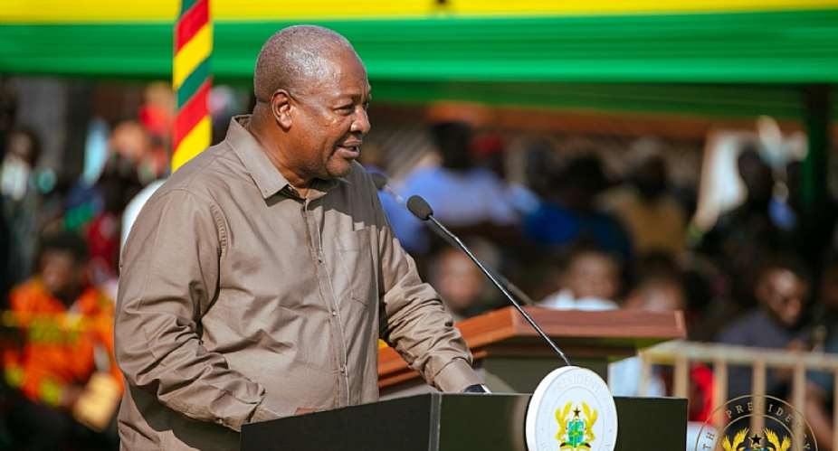 Govt will pay farmers 70% of world market price of cocoa – President Mahama
