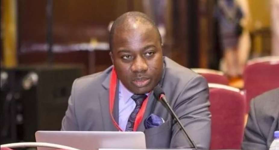 Manasseh calls out Ayariga’s ‘hypocrisy’ over BoG Governor’s secret appearance at Parliament