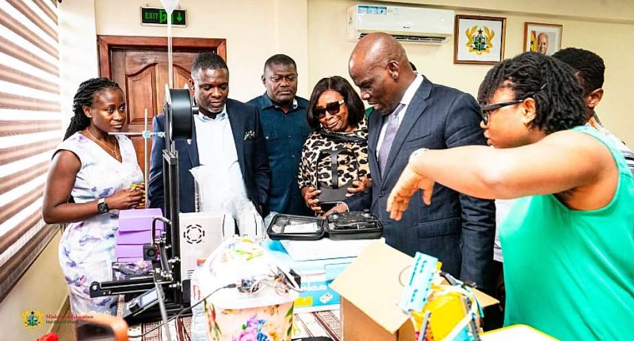 Education Ministry to assess Mini Lab project for possible integration into STEM