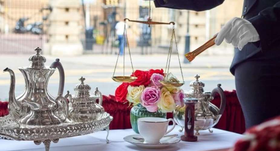 Hotel Near Buckingham Palace Serves 200 Cup Of Tea