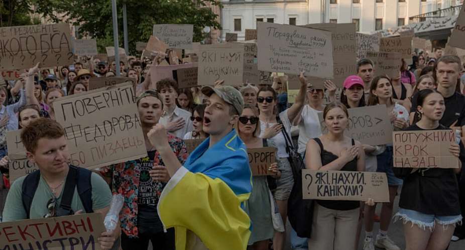 Already on Thursday, large protests erupted in several Ukrainian cities against Fedorovs dismissal. -  Roman Pilipey, AFP