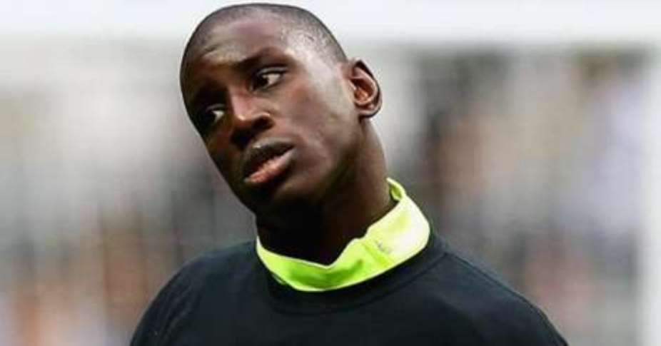 Horrific injury: Demba Ba suffers broken leg against Asamoah Gyan's Shanghai SIPG