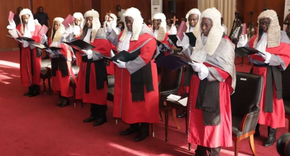 10 new justices of the High Court sworn into office