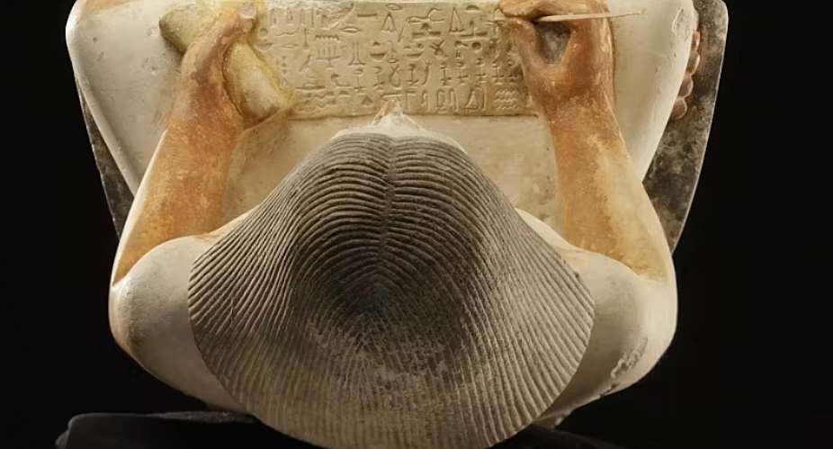 Is your desk job killing your back? Ancient Egyptian scribes had the same aches and pains, say researchers