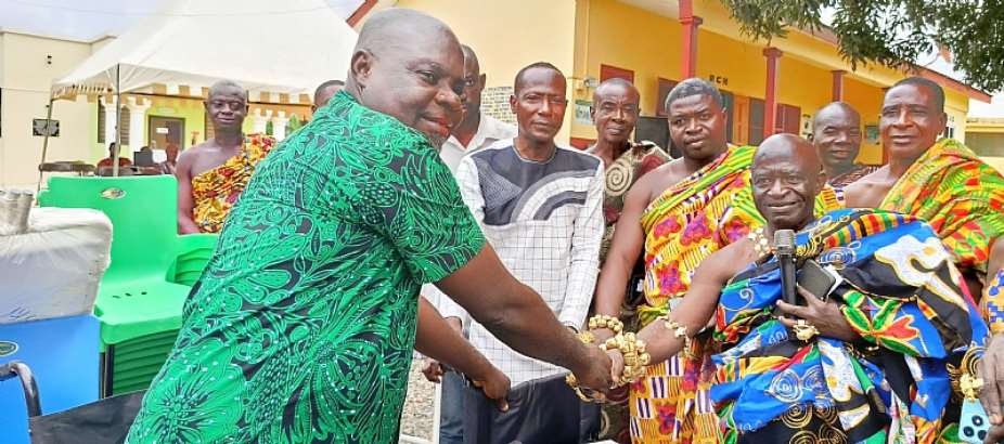 Akrofuom Queen Mother donates medical items to Akrofuom Health Center