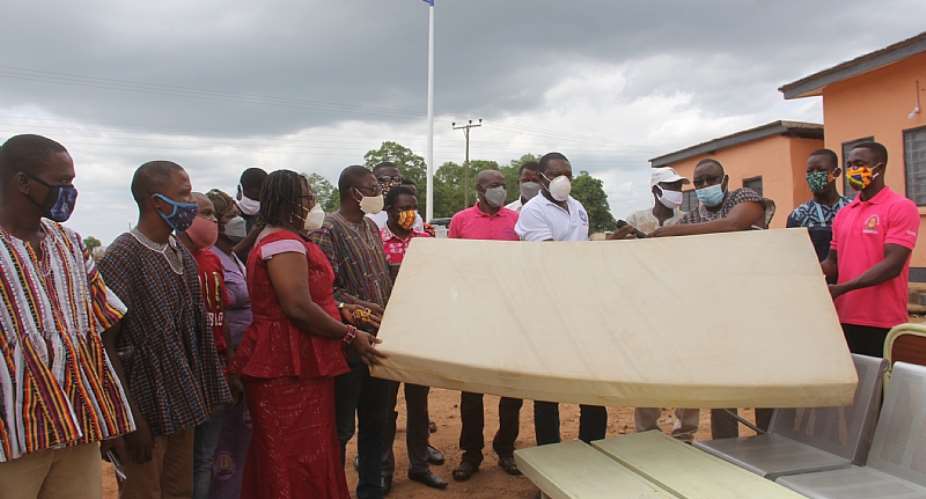United Citizens Of Zongoiri Donates To Bulinga Health Centre
