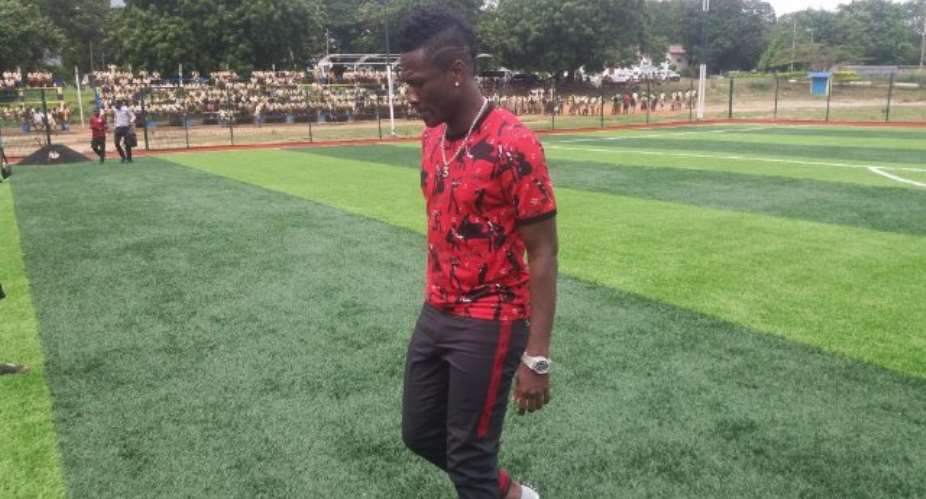 Gyan earns praise from Drogba for Accra Aca astro-turf project