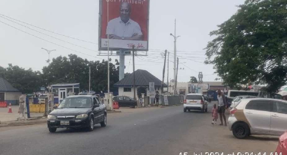 Stop raising political temperature – Mahama campaign warns NPP over billboard pull down