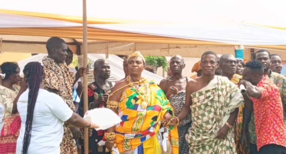Gloria Alija enstooled as Mpuntuhemaa; launches Foundation to drive community development